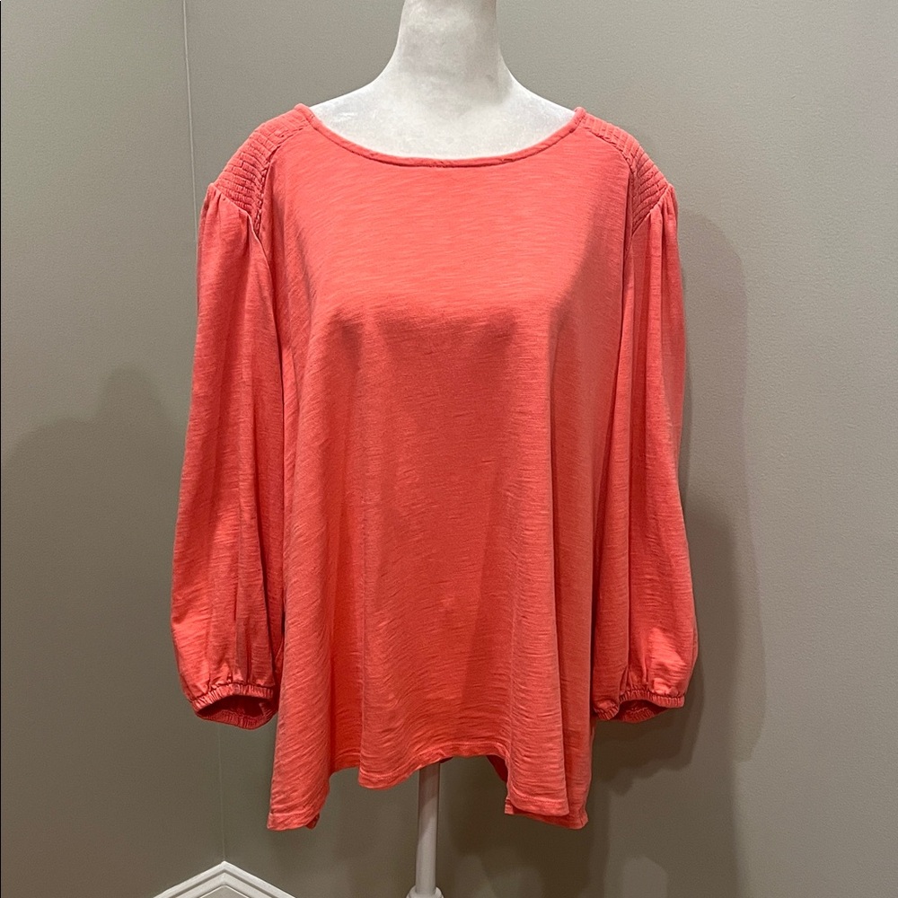 Crown & Ivy Coral Top